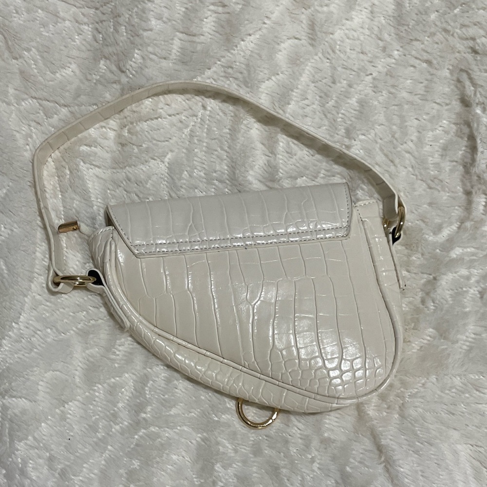 SHEIN saddle bag - Picture 2 of 2